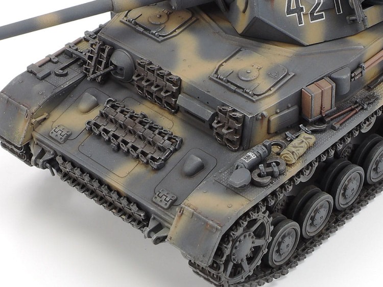 Tamiya 1:35 German Tank Pz. Kpfw. IV Ausf. D Erly Production & Motocycle Set Estern Front