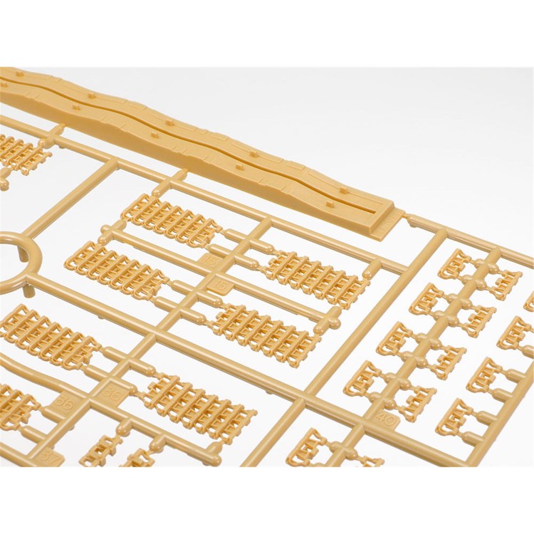 Tamiya 1:35 German Tank Pz. Kpfw. IV Ausf. D Erly Production & Motocycle Set Estern Front