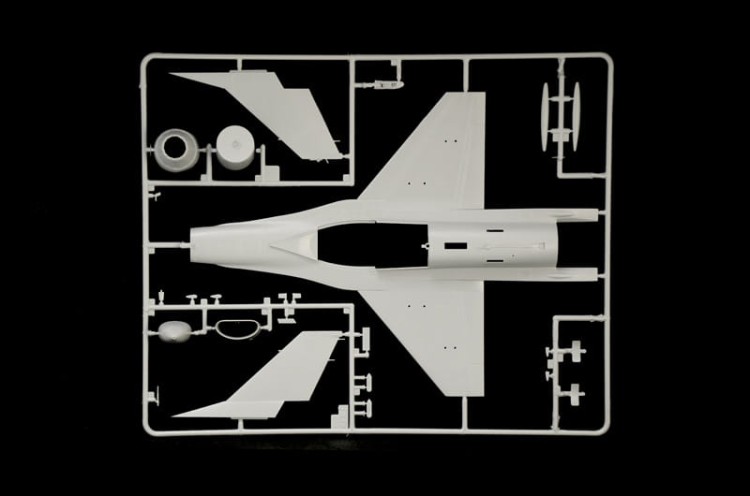 Italeri 1/48 F-16A Fighting Falcon
